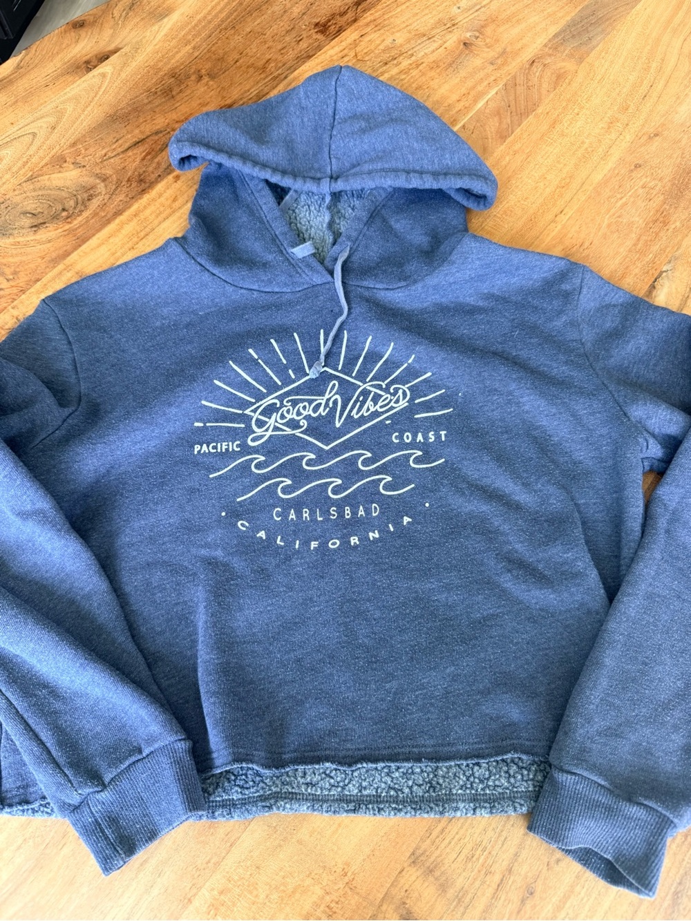 Women’s Good Vibes Carlsbad California Pacific Coast Navy Cropped Hoodie
